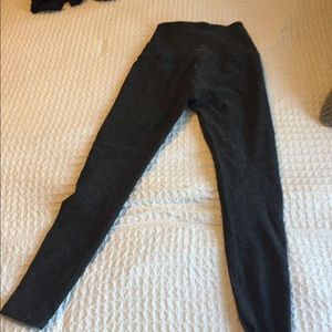 BEYOND YOGA charcoal SOFT yoga leggings